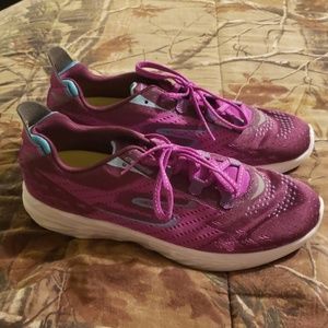 Skechers go run shoes